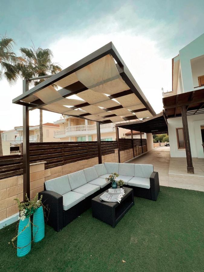 Meneou Oasi Rejuve Villa מראה חיצוני תמונה